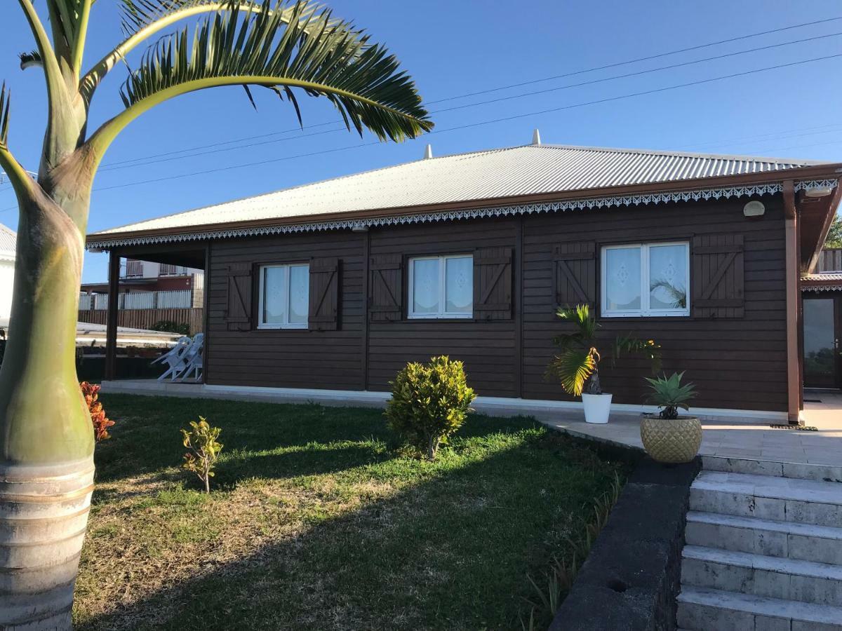 Case Creole Traditionnelle A Ossature Et Charpente Bois Petite Île Exterior foto